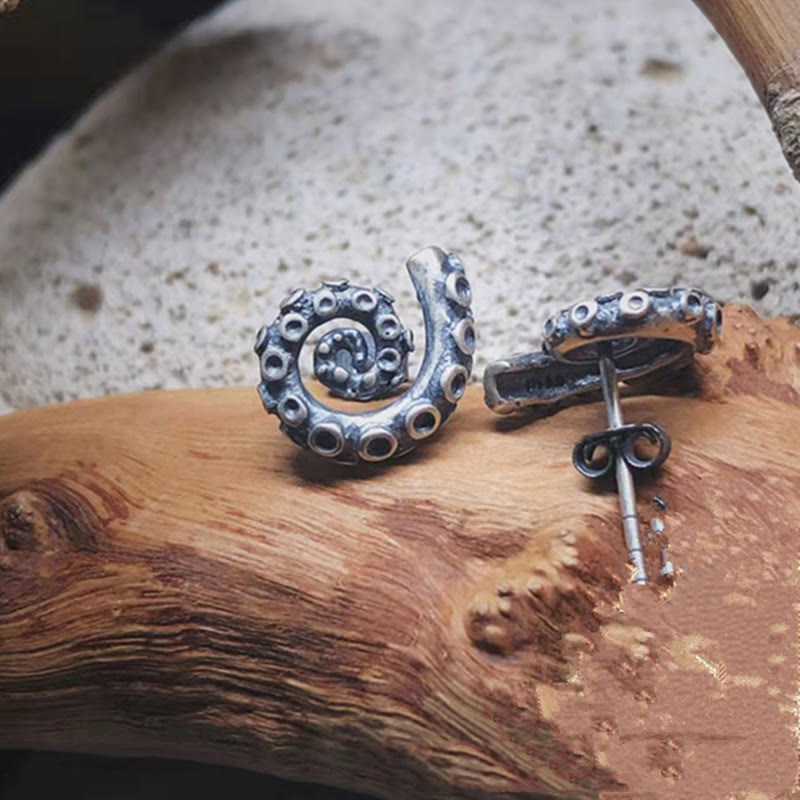 Dashingsoul Distressed Octopus Tentacle Earrings