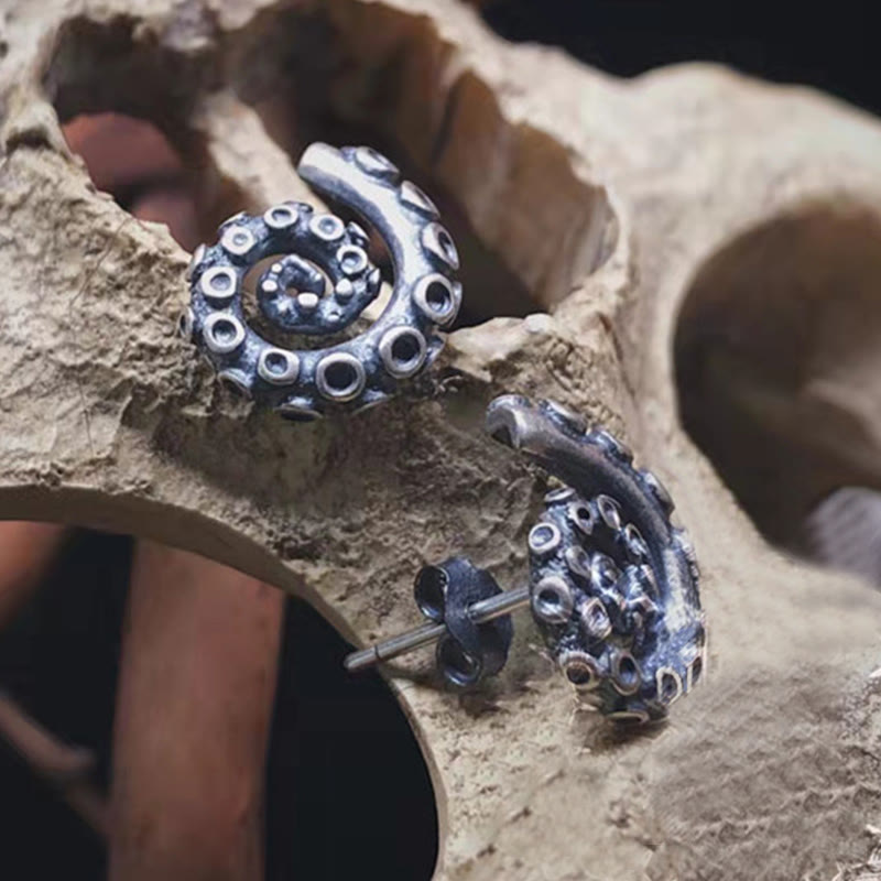 Dashingsoul Distressed Octopus Tentacle Earrings